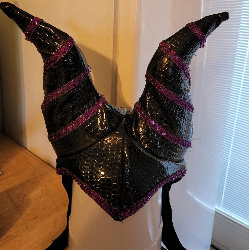 Maleficent horns